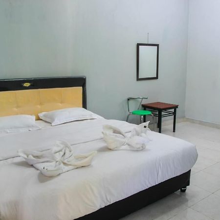 ปนดก วิซาตา ดัน เรสโตรัน เอลิม Hotel ไวงาปู ภายนอก รูปภาพ