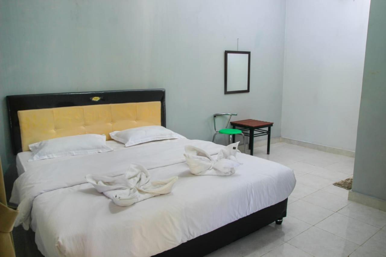 ปนดก วิซาตา ดัน เรสโตรัน เอลิม Hotel ไวงาปู ภายนอก รูปภาพ