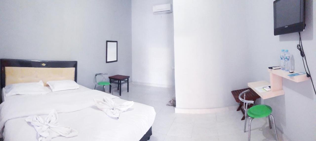 ปนดก วิซาตา ดัน เรสโตรัน เอลิม Hotel ไวงาปู ภายนอก รูปภาพ