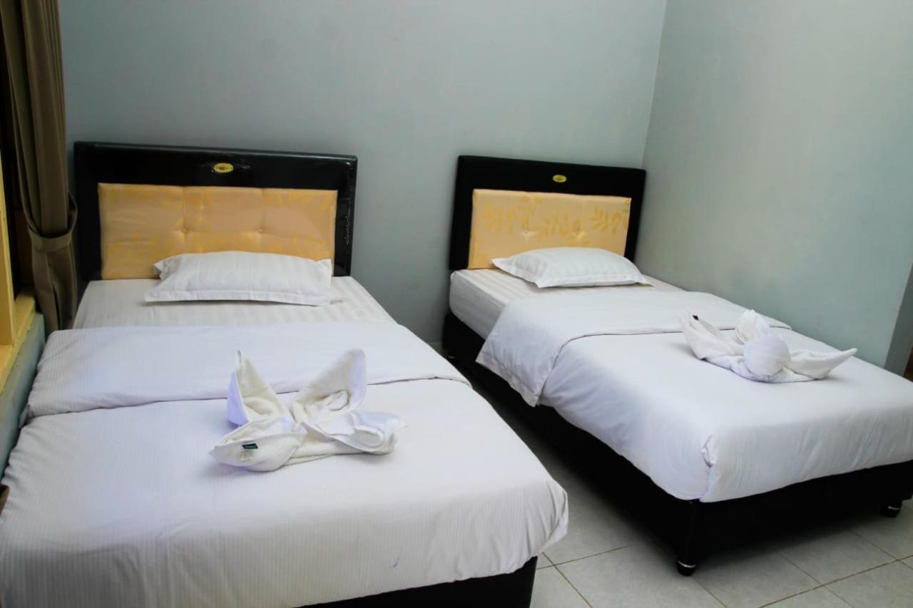 ปนดก วิซาตา ดัน เรสโตรัน เอลิม Hotel ไวงาปู ภายนอก รูปภาพ